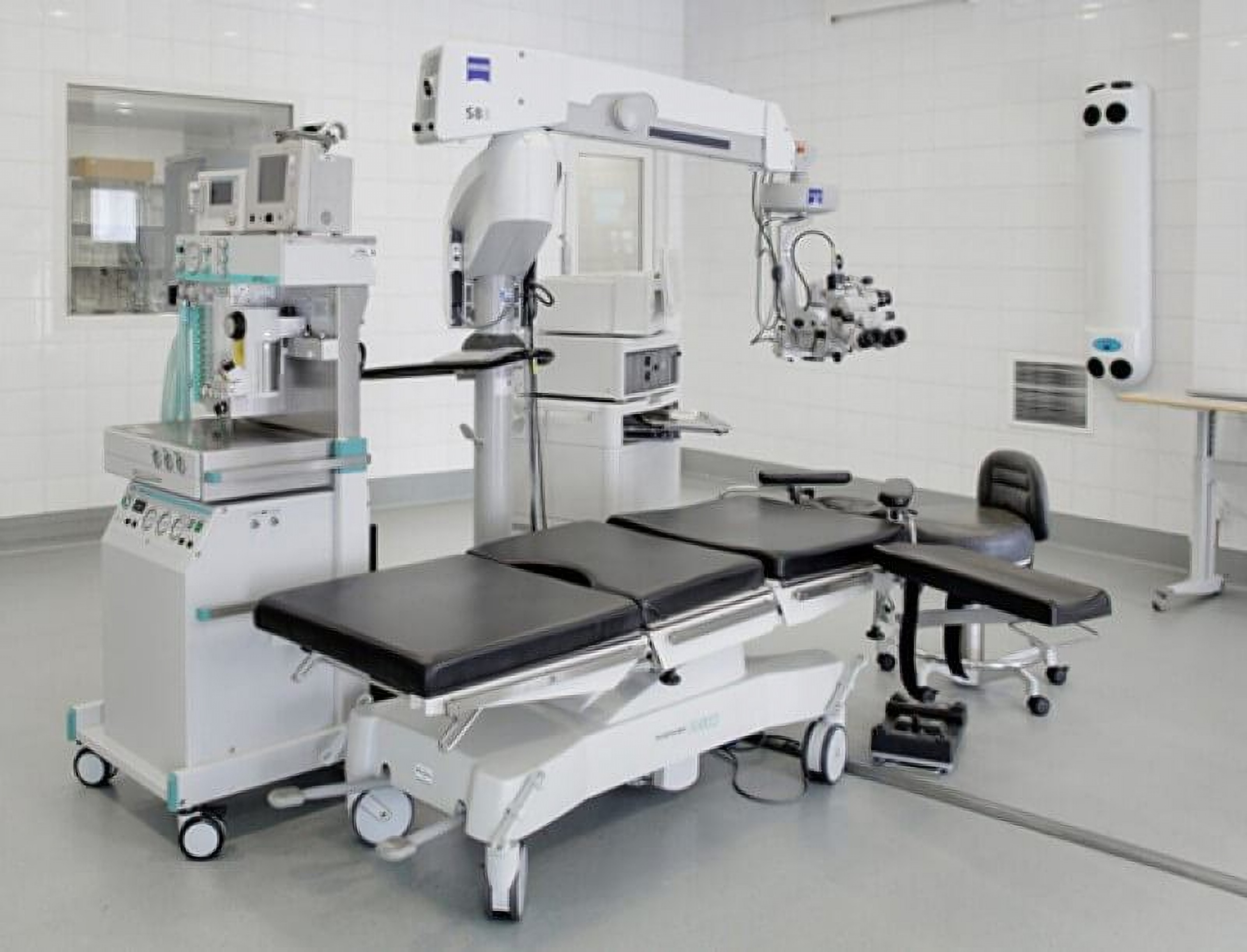 Surgical equipment in the Excimer Clinic Odessa
