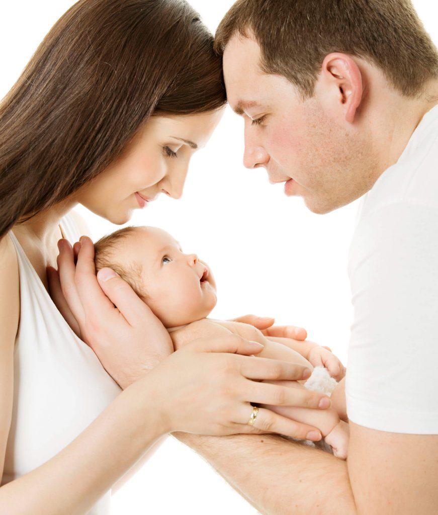 Parents and a newborn at the Gryshchenko fertility clinic