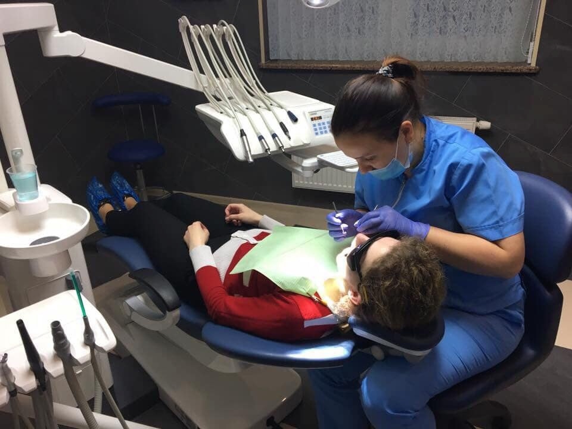 Dental crowns installation at Parodent Clinic in Lviv